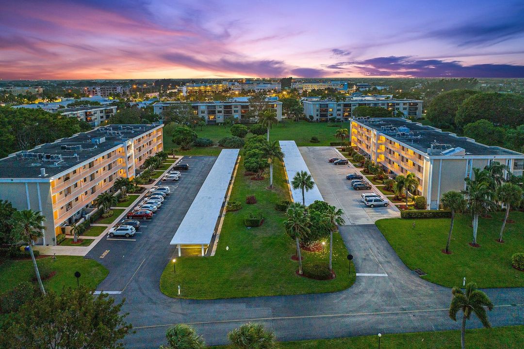 待售: $329,000 (2 贝兹, 2 浴室, 1230 平方英尺)