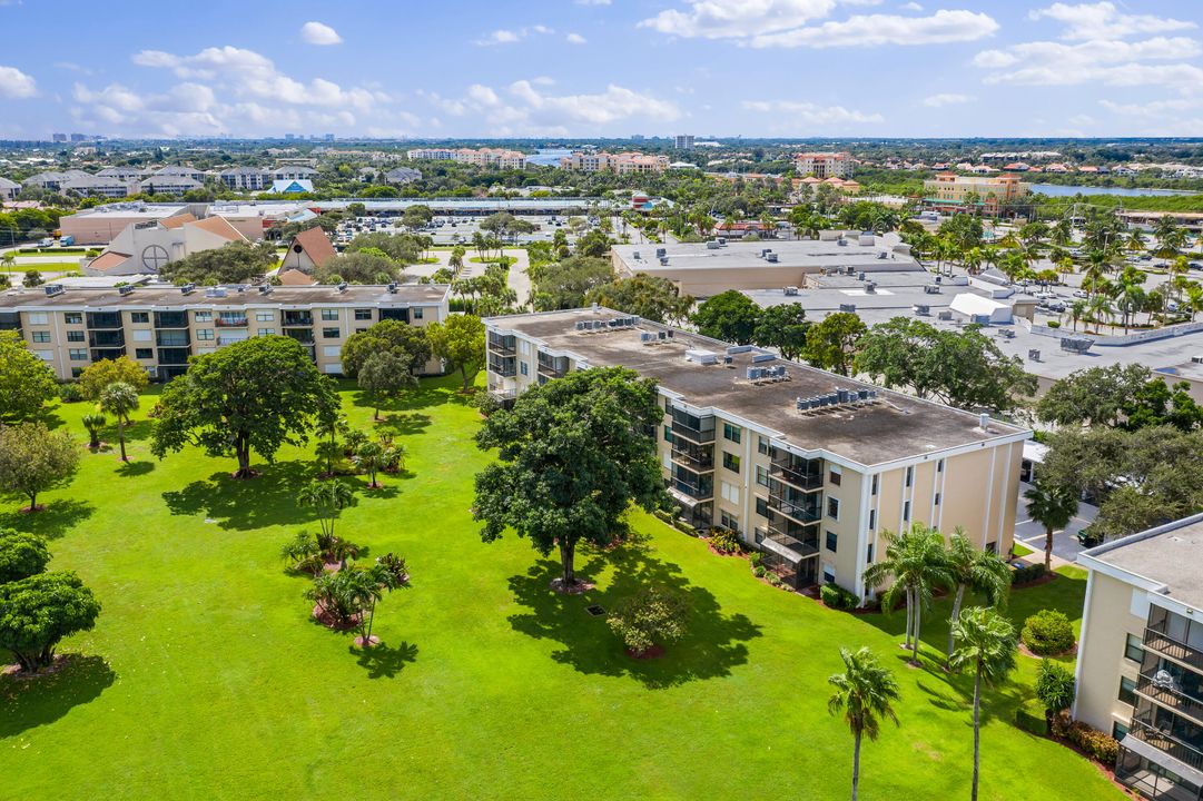 待售: $329,000 (2 贝兹, 2 浴室, 1230 平方英尺)