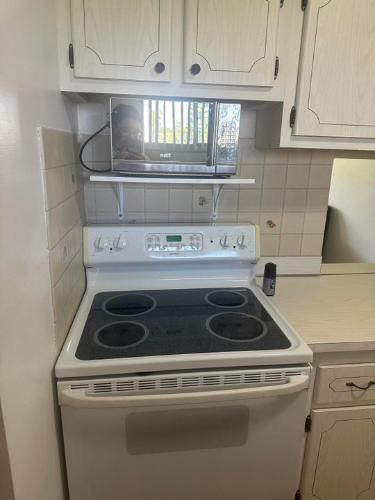 Active With Contract: $42,000 (1 beds, 1 baths, 744 Square Feet)