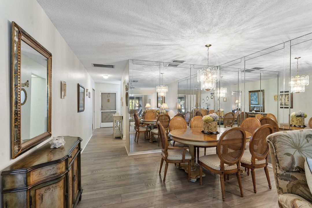 Active With Contract: $2,100 (2 beds, 2 baths, 1167 Square Feet)