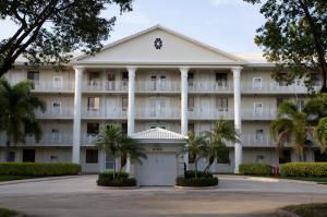 Recently Rented: $2,400 (2 beds, 2 baths, 1385 Square Feet)