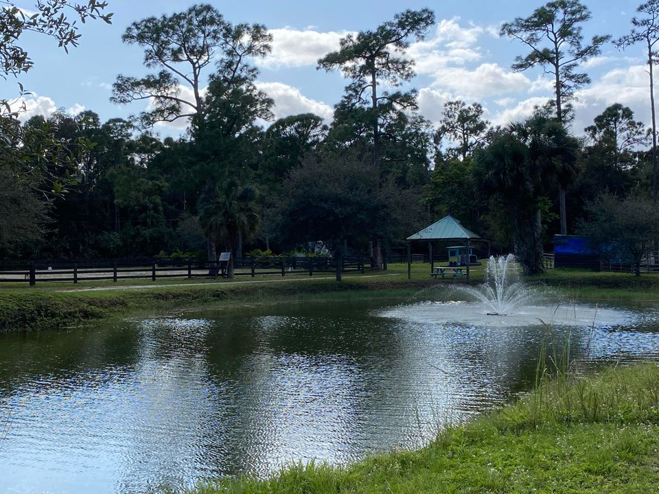 En Renta: $1,100 (6 camas, 5 baños, 2675 Pies cuadrados)