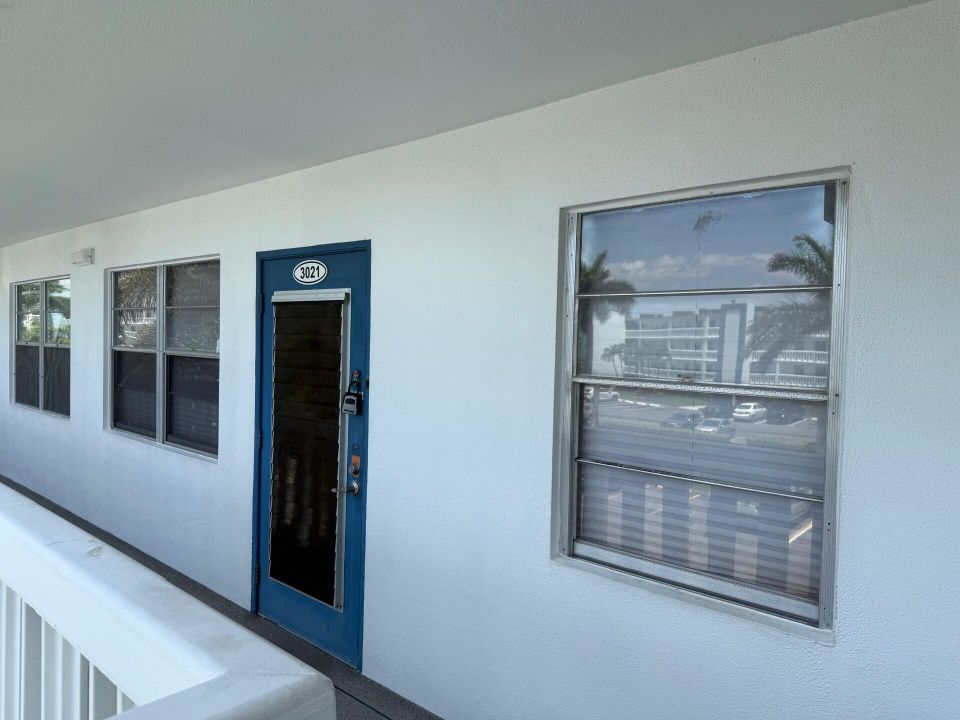 待售: $110,000 (2 贝兹, 1 浴室, 861 平方英尺)