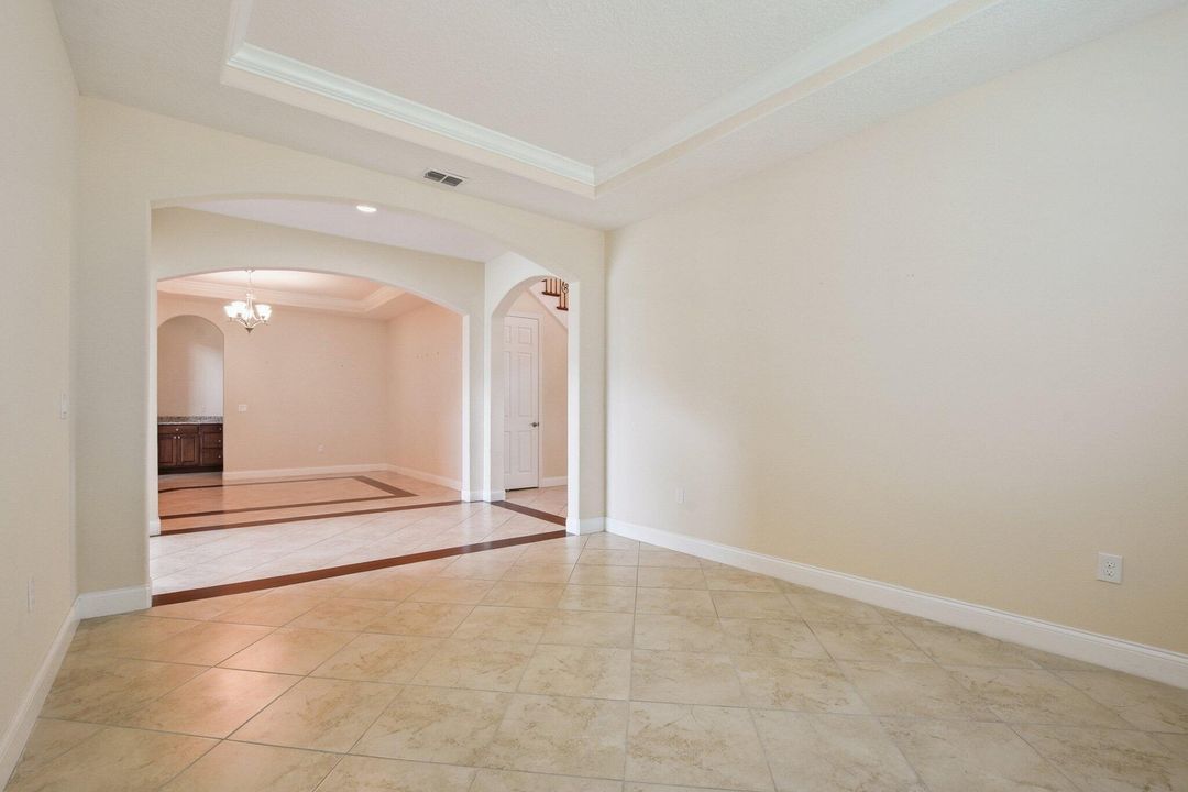 En Venta: $897,000 (4 camas, 5 baños, 3462 Pies cuadrados)