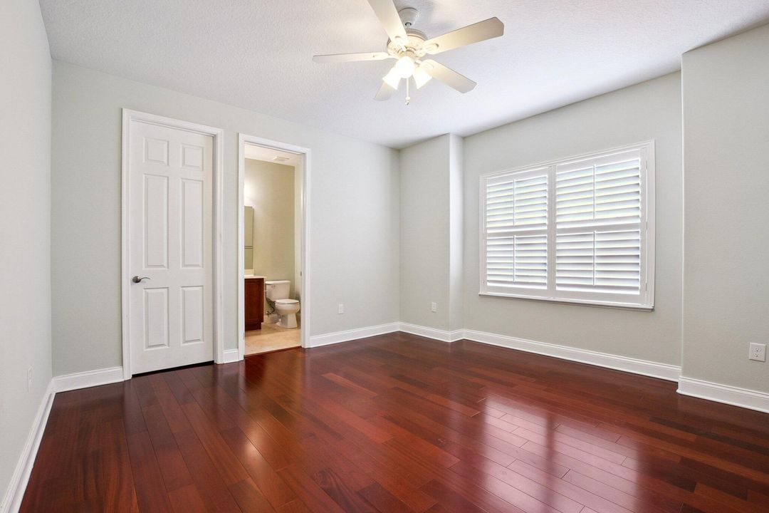 En Venta: $897,000 (4 camas, 5 baños, 3462 Pies cuadrados)