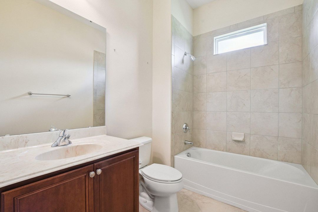 En Venta: $897,000 (4 camas, 5 baños, 3462 Pies cuadrados)