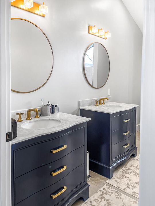 Active With Contract: $7,900 (3 beds, 2 baths, 1948 Square Feet)