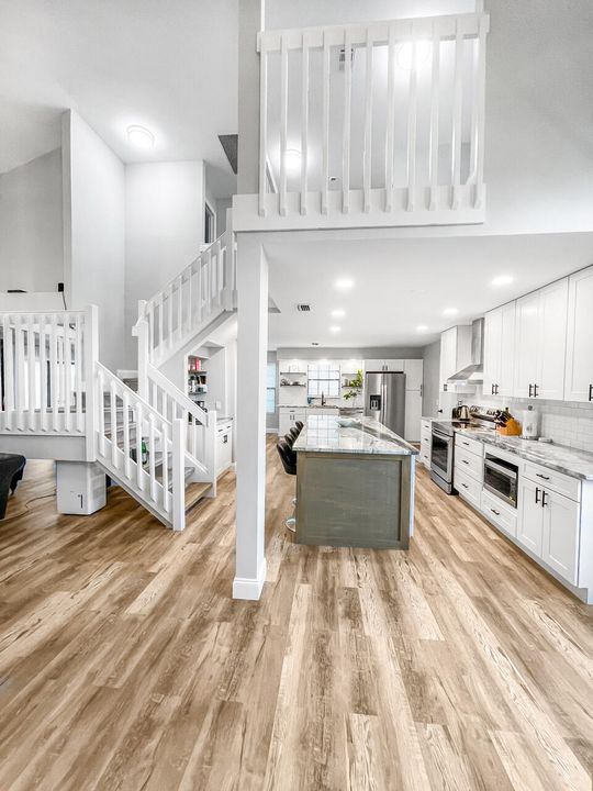 Active With Contract: $7,900 (3 beds, 2 baths, 1948 Square Feet)