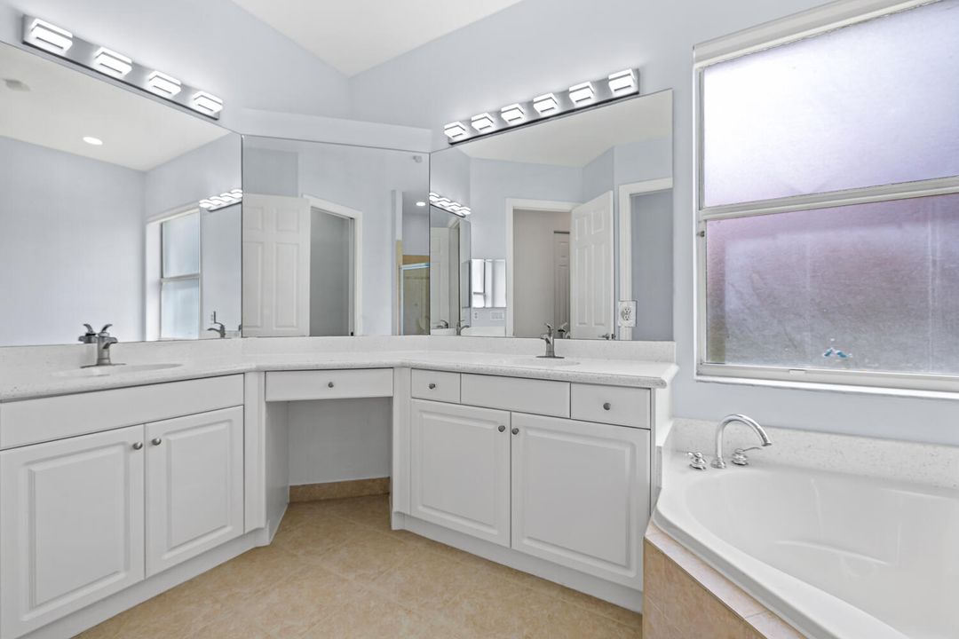 For Sale: $999,000 (4 beds, 3 baths, 2415 Square Feet)