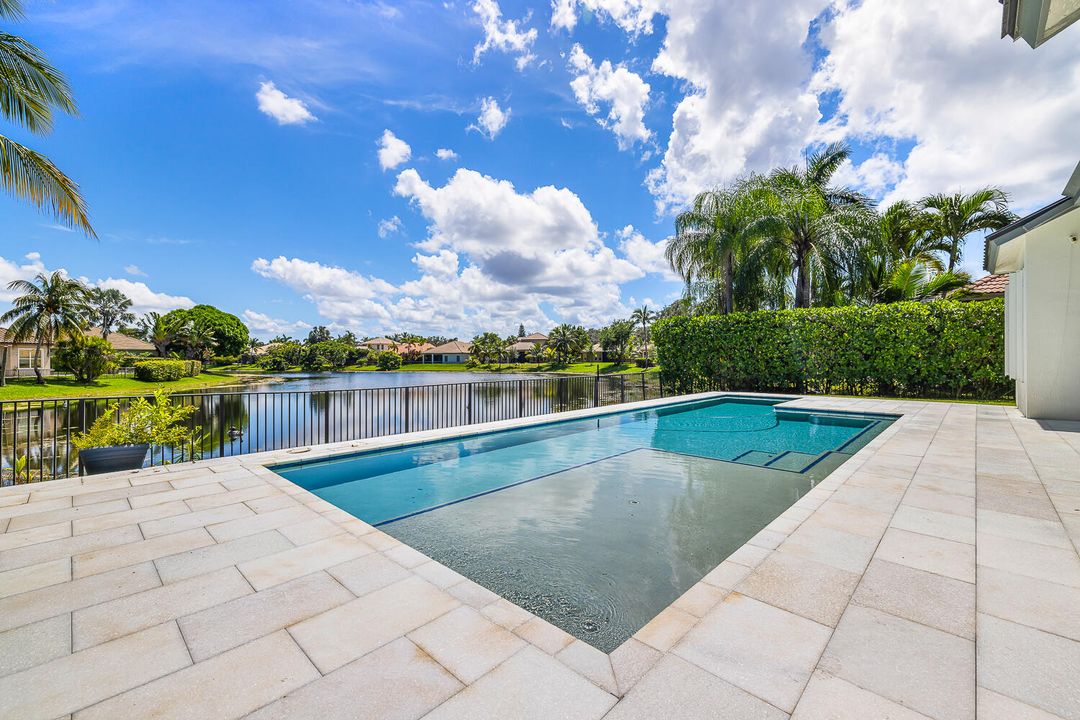 For Sale: $999,000 (4 beds, 3 baths, 2415 Square Feet)