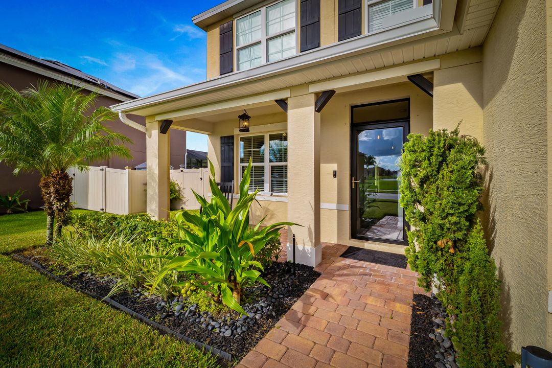 For Sale: $539,999 (5 beds, 3 baths, 2926 Square Feet)