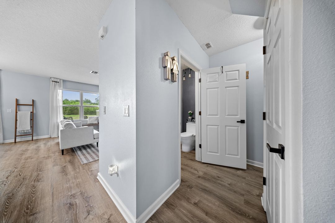 For Sale: $539,999 (5 beds, 3 baths, 2926 Square Feet)