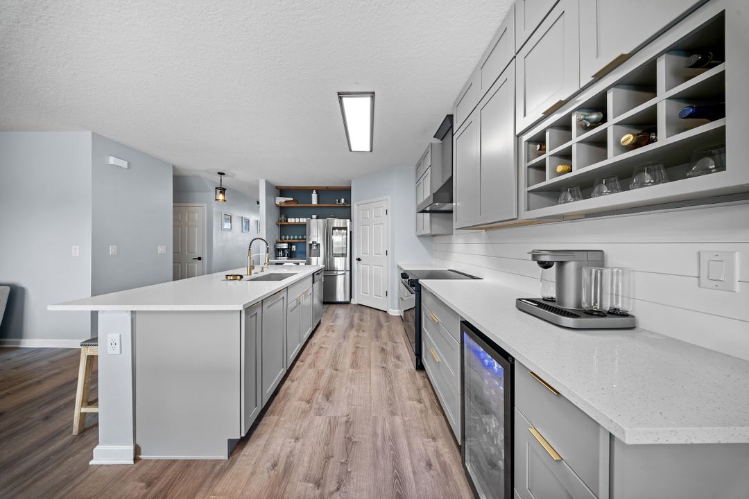 For Sale: $539,999 (5 beds, 3 baths, 2926 Square Feet)