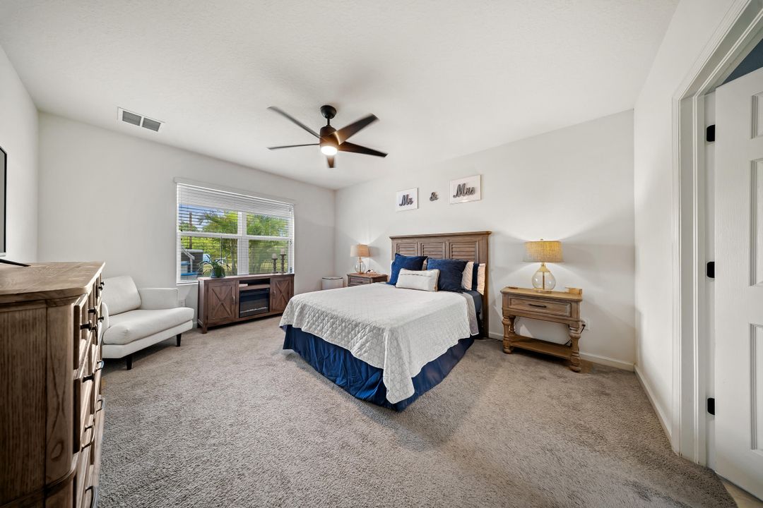 For Sale: $539,999 (5 beds, 3 baths, 2926 Square Feet)