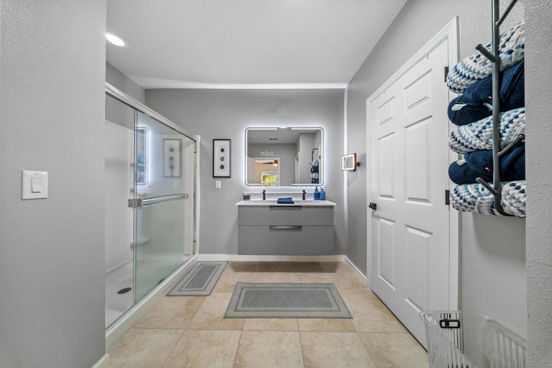 For Sale: $539,999 (5 beds, 3 baths, 2926 Square Feet)