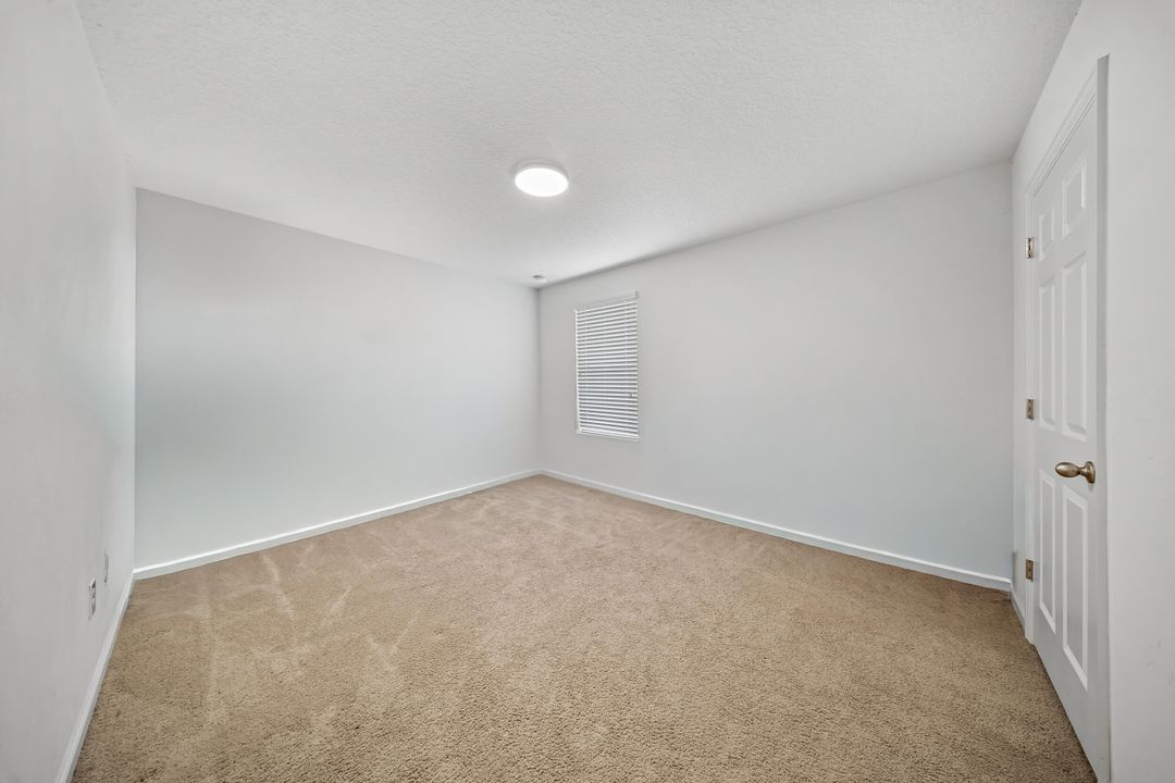 For Sale: $539,999 (5 beds, 3 baths, 2926 Square Feet)