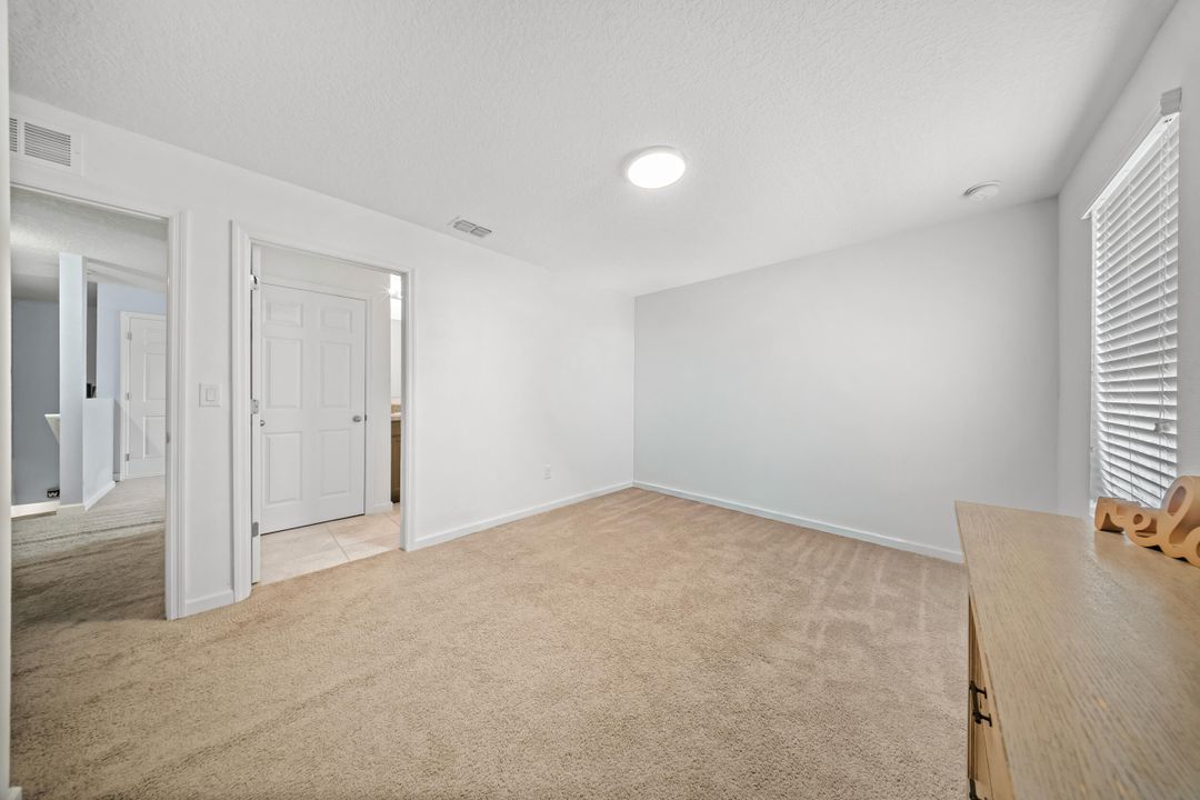 For Sale: $539,999 (5 beds, 3 baths, 2926 Square Feet)