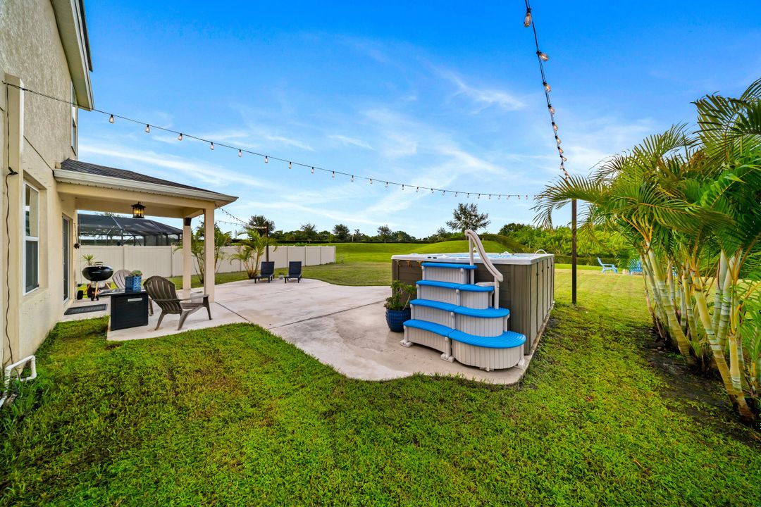 For Sale: $539,999 (5 beds, 3 baths, 2926 Square Feet)