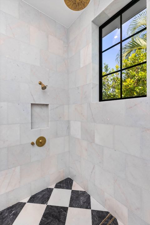 待售: $10,900,000 (4 贝兹, 5 浴室, 5030 平方英尺)