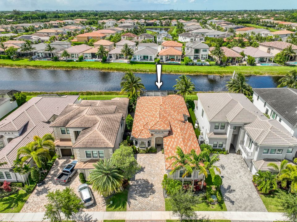 Active With Contract: $10,000 (4 beds, 3 baths, 3057 Square Feet)