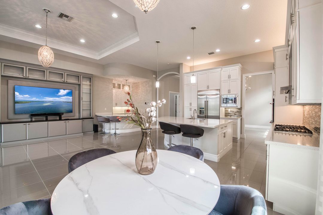 Active With Contract: $10,000 (4 beds, 3 baths, 3057 Square Feet)