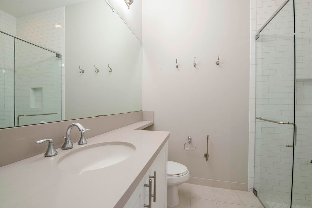 Active With Contract: $10,000 (4 beds, 3 baths, 3057 Square Feet)