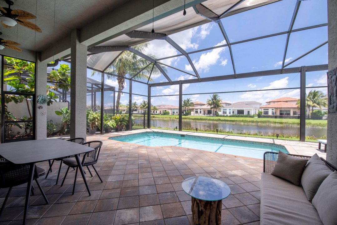 Active With Contract: $10,000 (4 beds, 3 baths, 3057 Square Feet)