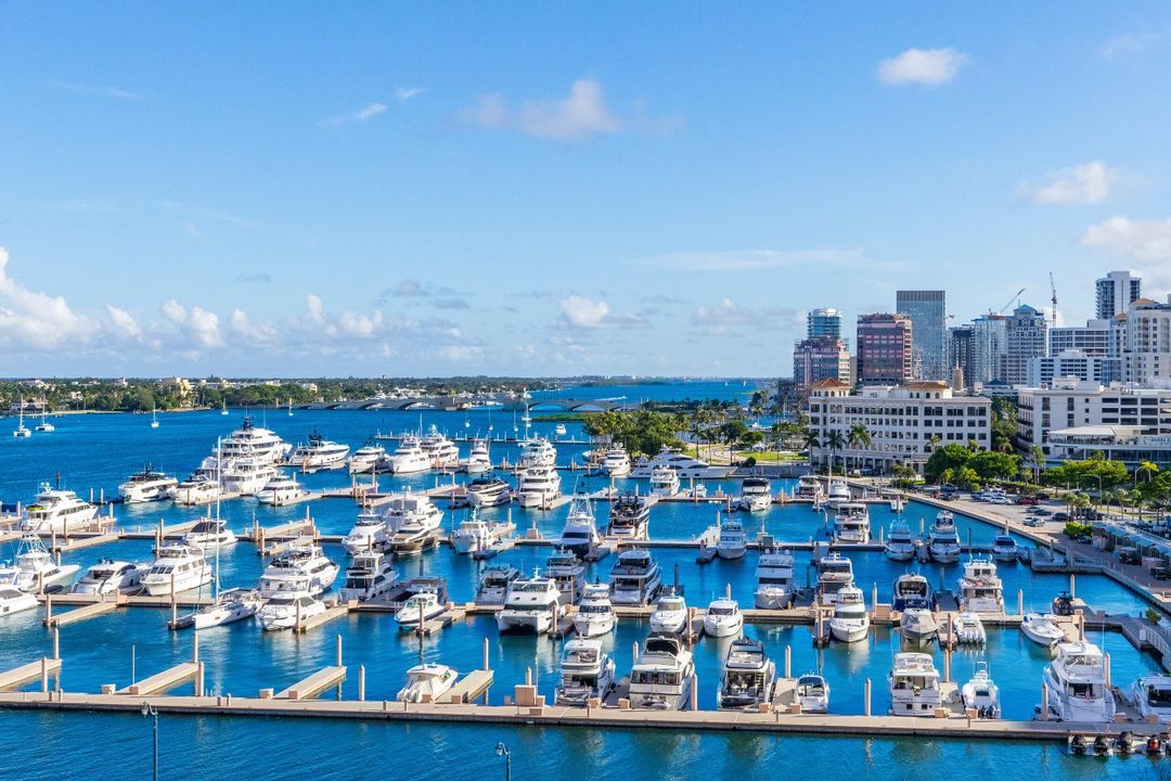 Active With Contract: $7,995,000 (4 beds, 3 baths, 5335 Square Feet)