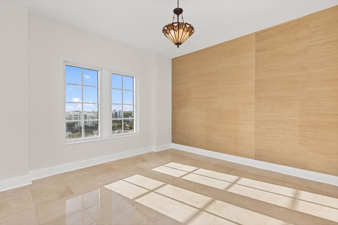 Active With Contract: $7,995,000 (4 beds, 3 baths, 5335 Square Feet)