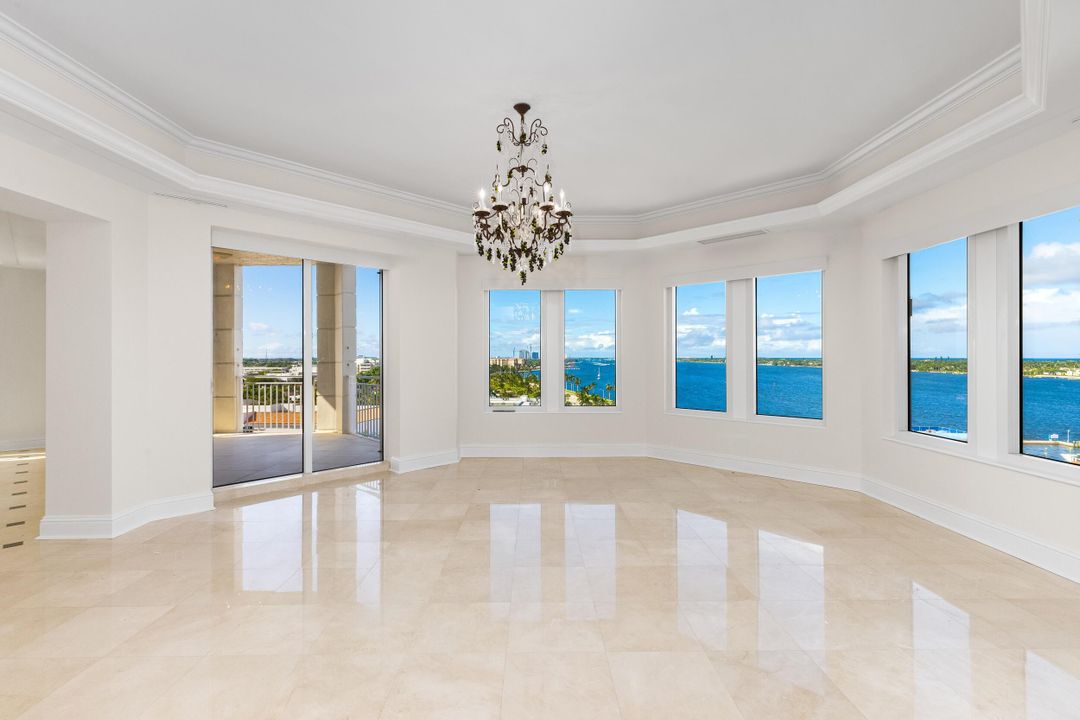 Active With Contract: $7,995,000 (4 beds, 3 baths, 5335 Square Feet)