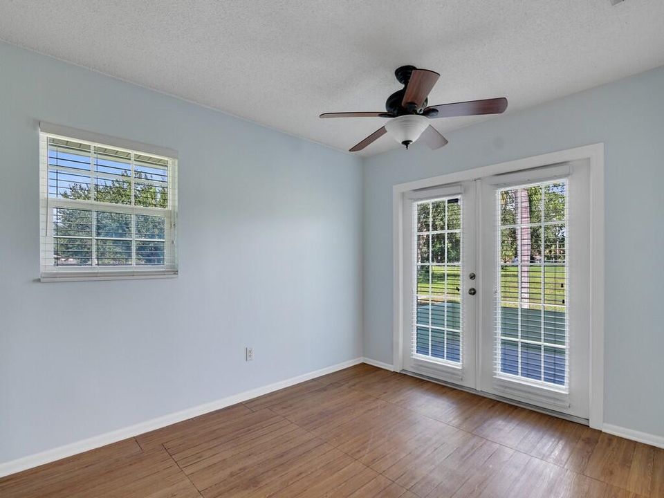 Active With Contract: $335,000 (3 beds, 2 baths, 1421 Square Feet)