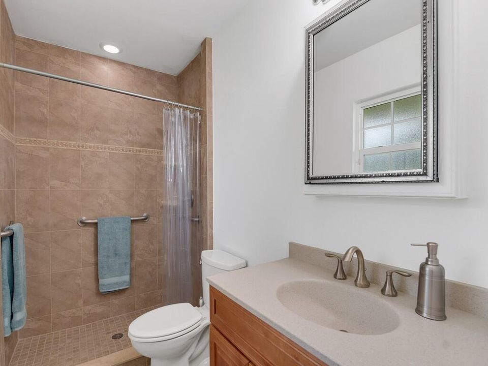 Active With Contract: $335,000 (3 beds, 2 baths, 1421 Square Feet)