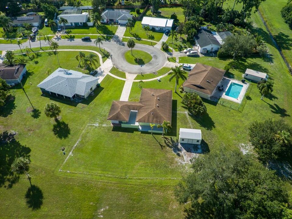 Active With Contract: $335,000 (3 beds, 2 baths, 1421 Square Feet)