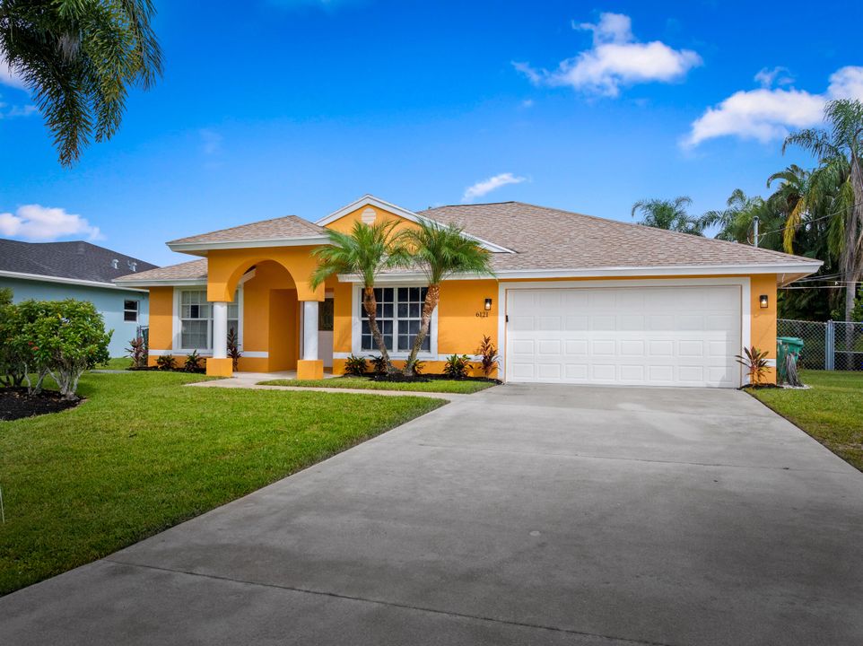 Active With Contract: $449,000 (3 beds, 2 baths, 1531 Square Feet)