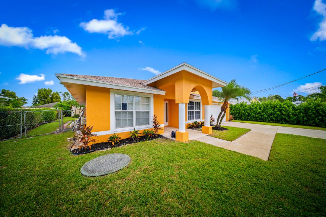 Active With Contract: $449,000 (3 beds, 2 baths, 1531 Square Feet)