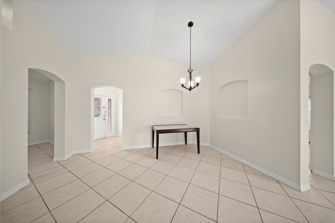 Active With Contract: $449,000 (3 beds, 2 baths, 1531 Square Feet)
