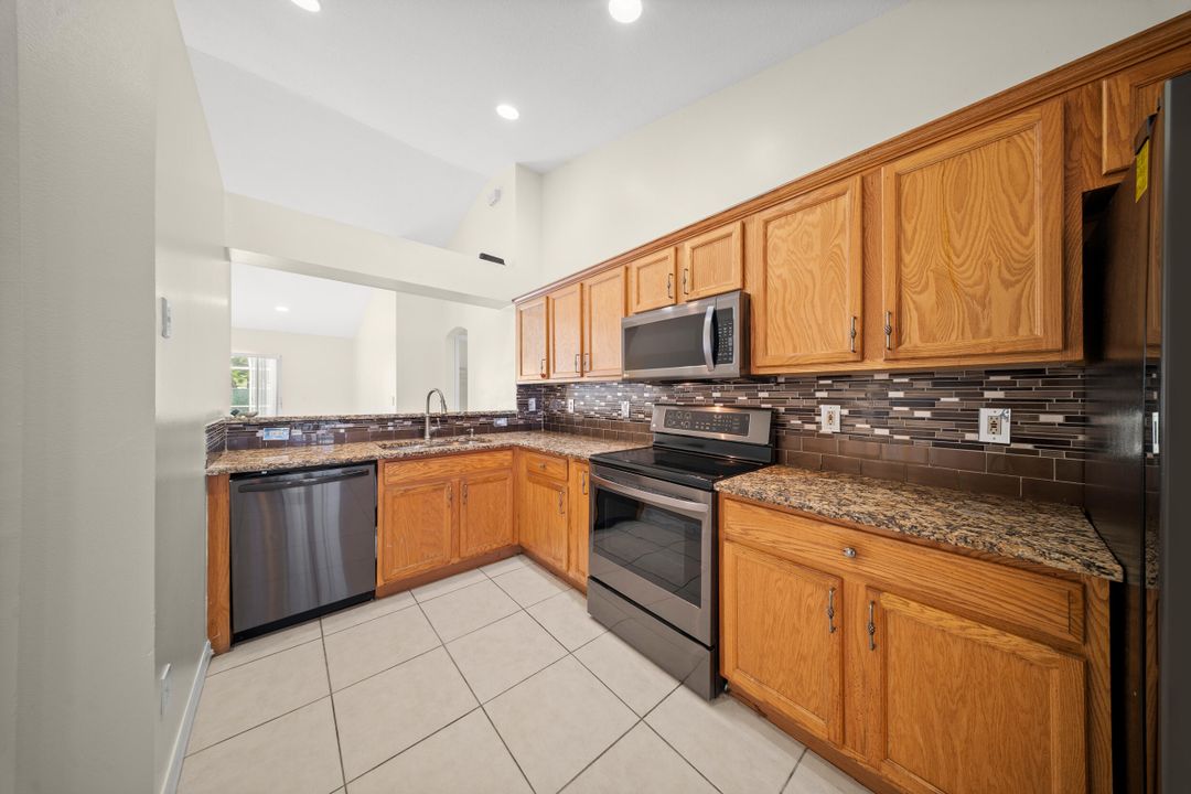 Active With Contract: $449,000 (3 beds, 2 baths, 1531 Square Feet)