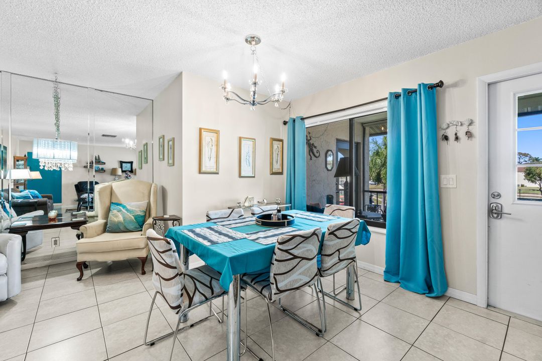 На продажу: $159,900 (2 спален, 1 ванн, 920 Квадратных фут)