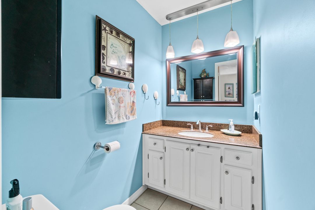 На продажу: $159,900 (2 спален, 1 ванн, 920 Квадратных фут)