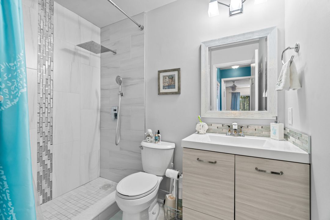 На продажу: $159,900 (2 спален, 1 ванн, 920 Квадратных фут)