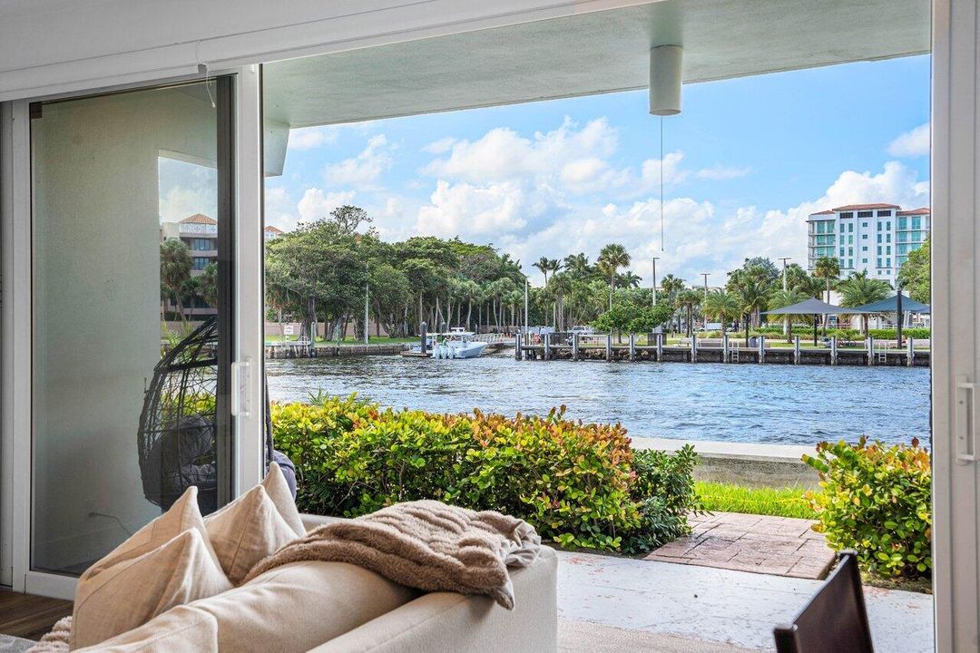 Recently Rented: $3,000 (1 beds, 1 baths, 535 Square Feet)