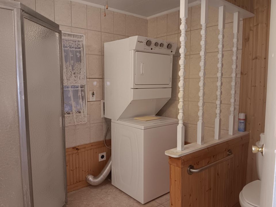 For Sale: $229,000 (2 beds, 2 baths, 1316 Square Feet)