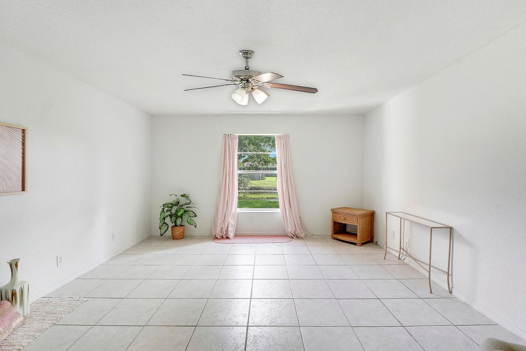 待售: $99,000 (1 贝兹, 1 浴室, 700 平方英尺)