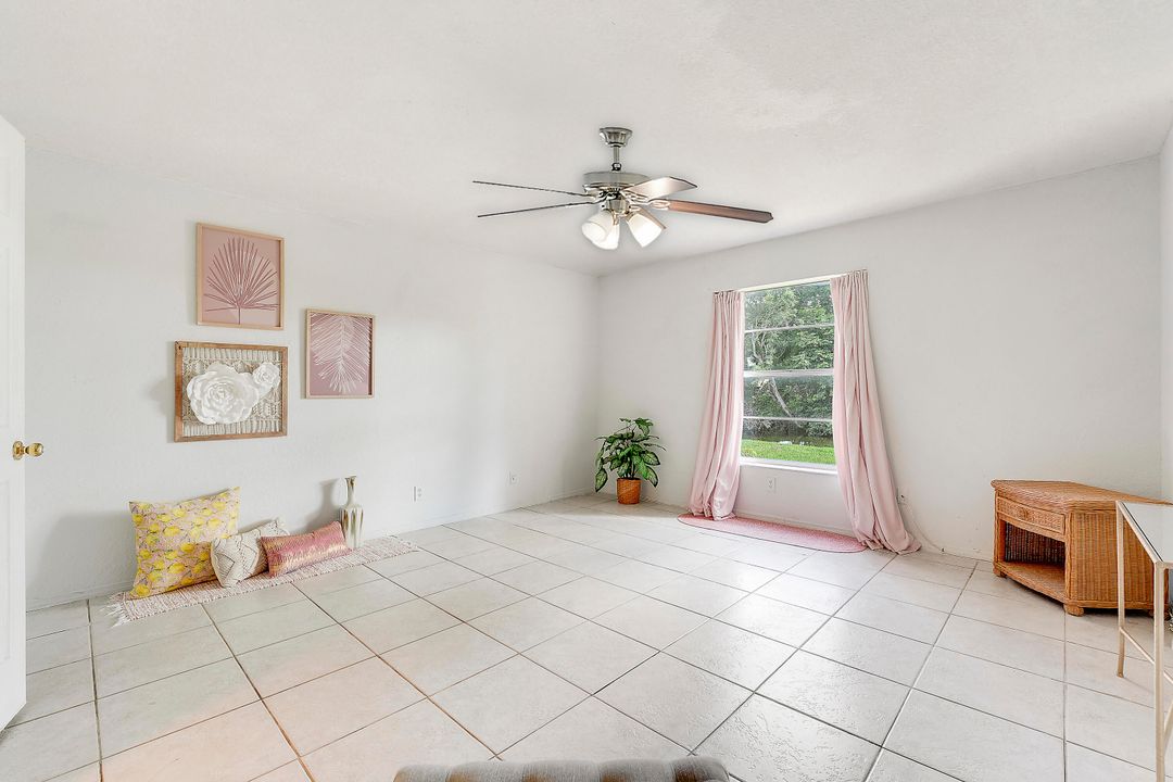 待售: $99,000 (1 贝兹, 1 浴室, 700 平方英尺)