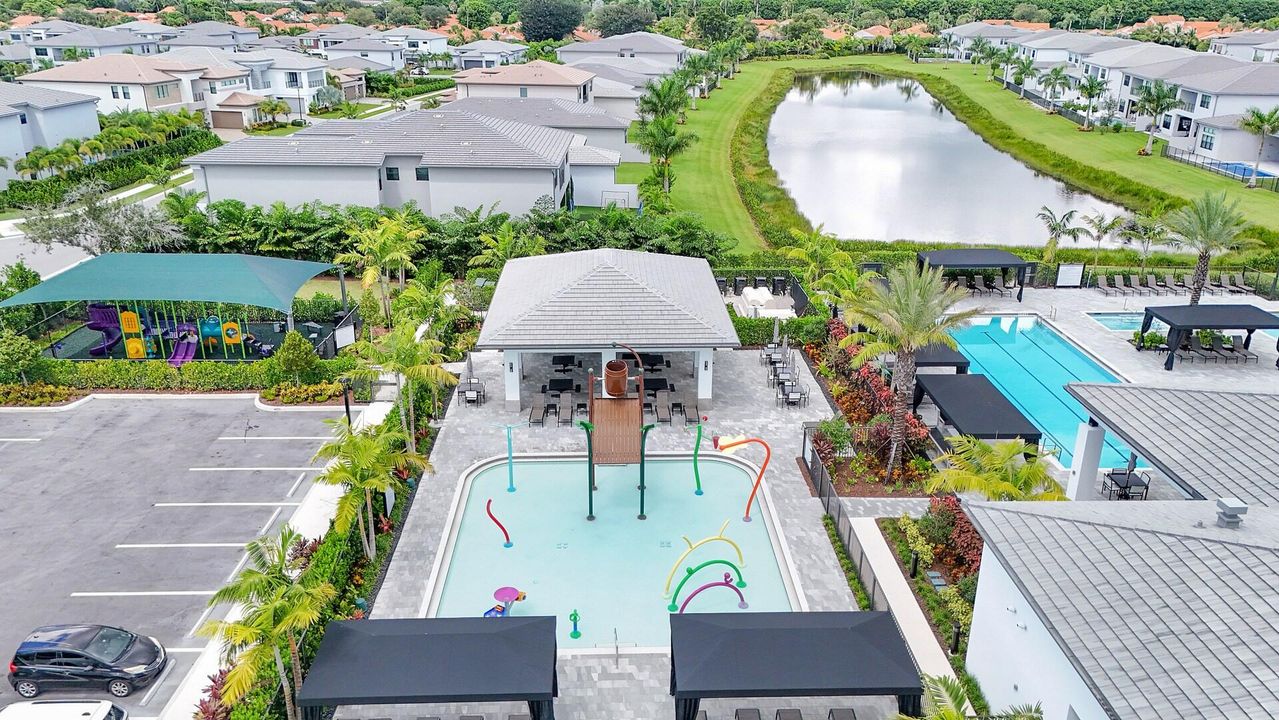 For Sale: $1,899,000 (5 beds, 7 baths, 4605 Square Feet)