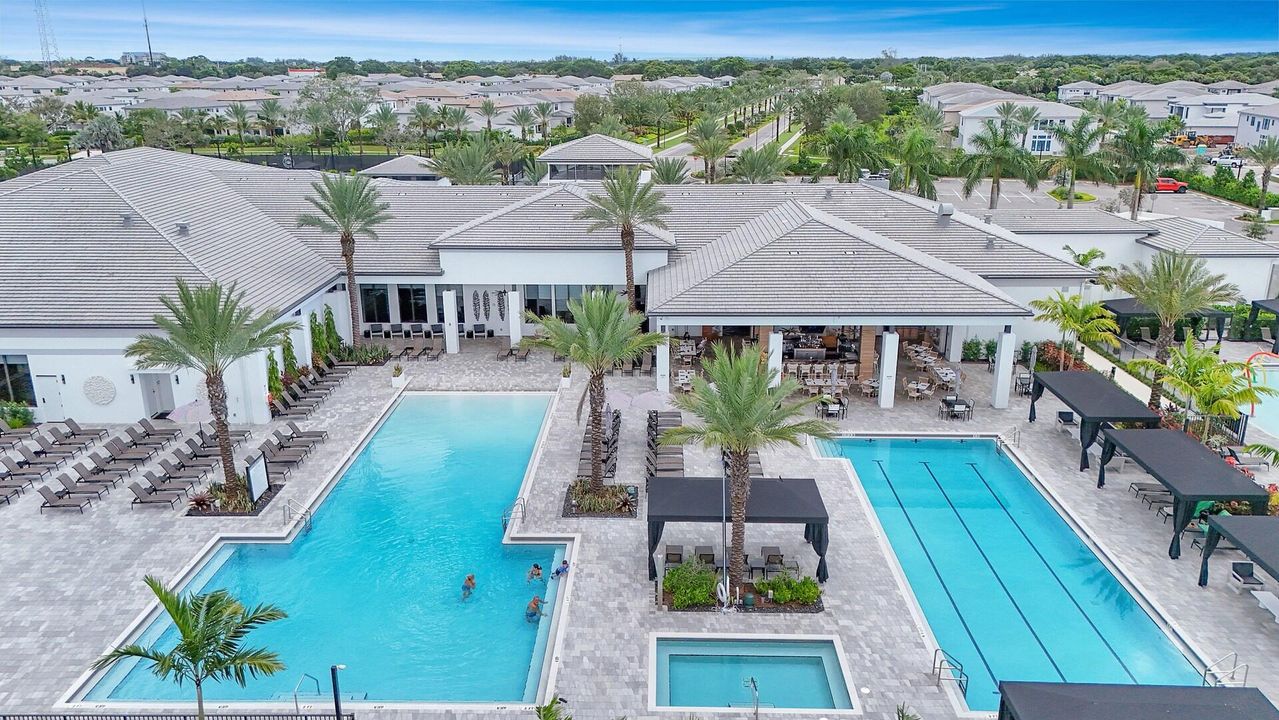 For Sale: $1,899,000 (5 beds, 7 baths, 4605 Square Feet)