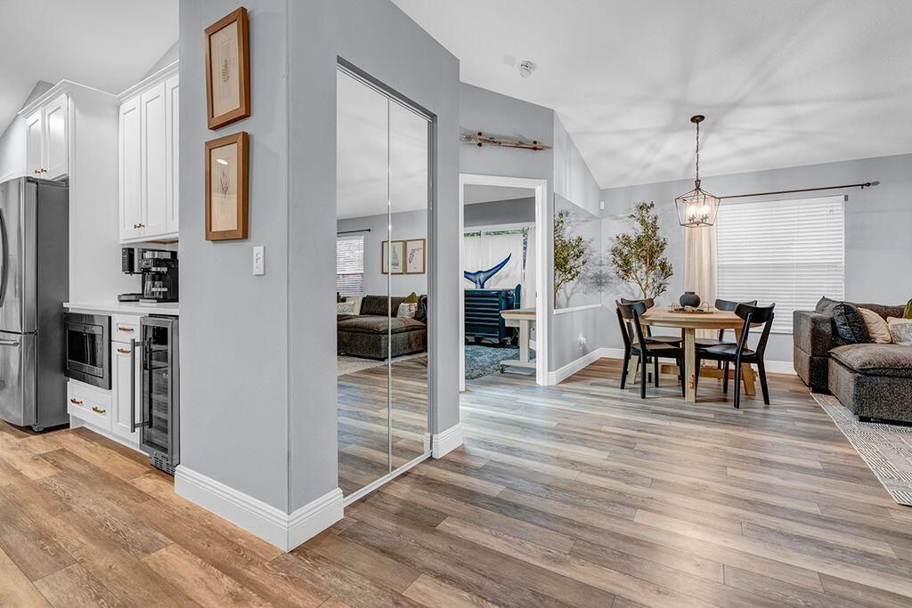 На продажу: $419,900 (3 спален, 2 ванн, 1479 Квадратных фут)