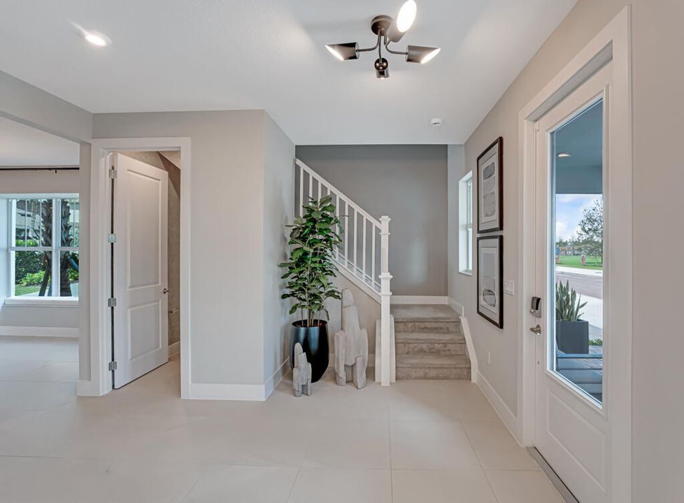 出租: $4,250 (3 贝兹, 2 浴室, 2317 平方英尺)