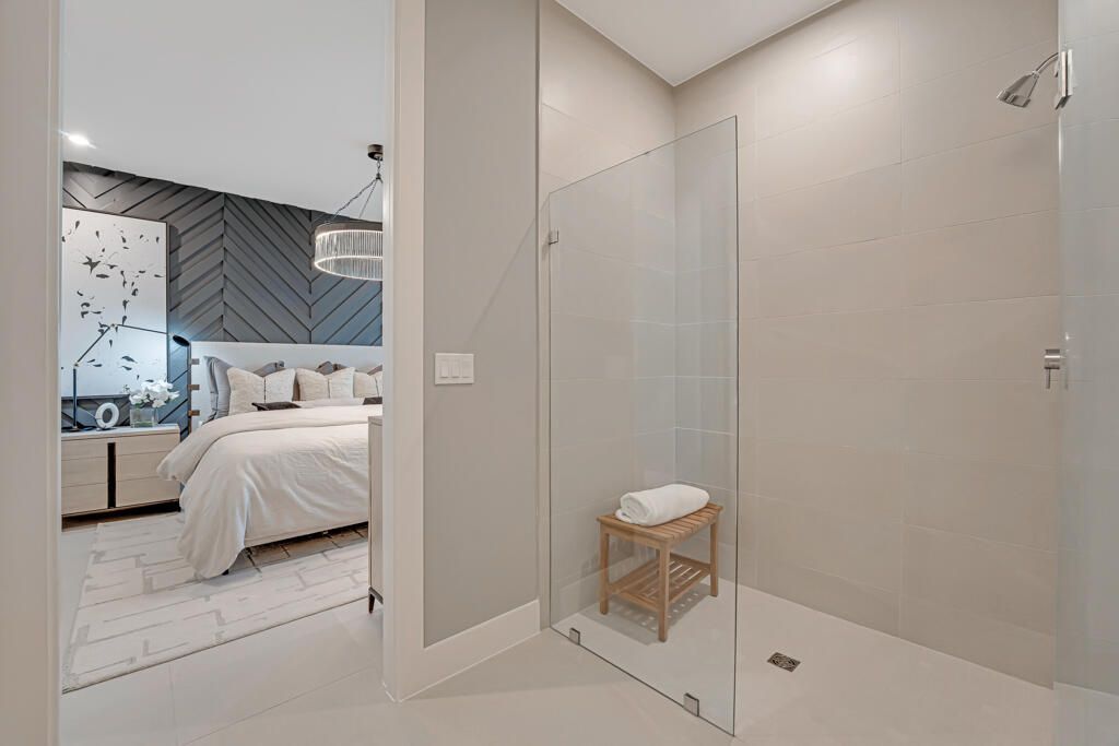 出租: $4,250 (3 贝兹, 2 浴室, 2317 平方英尺)