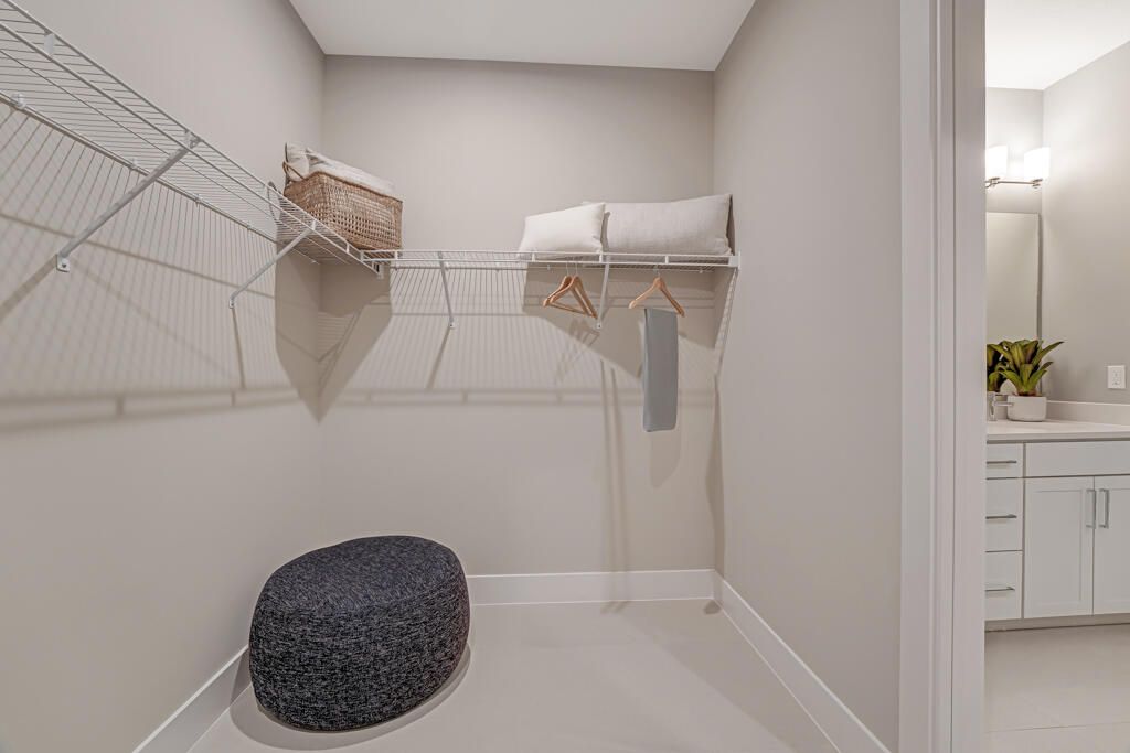 出租: $4,250 (3 贝兹, 2 浴室, 2317 平方英尺)